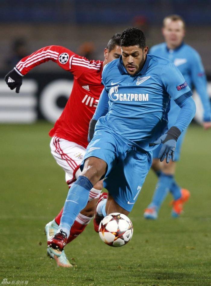 开云体育平台注册流程包含摩纳哥训练开放日，关键时刻门线救险引欢呼，欧冠在即，控场能力受关注的词条