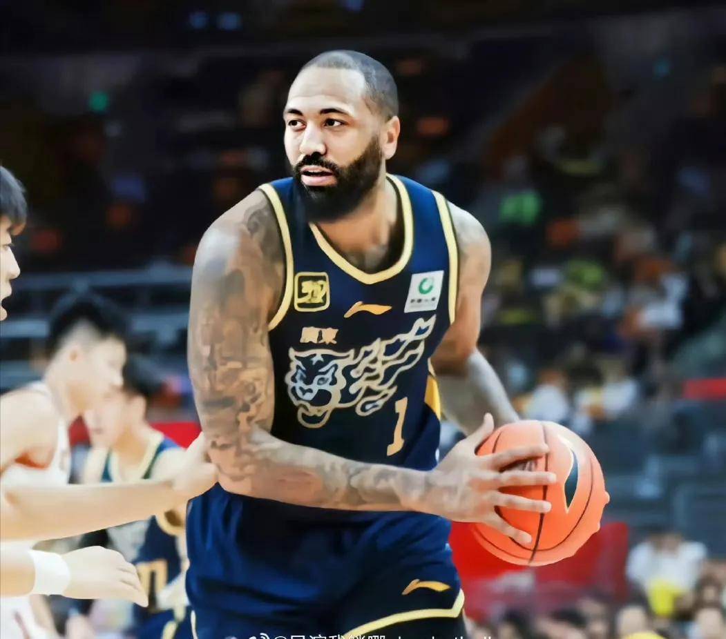 关于转会期CBA常规赛传出新动向，尼斯完成体检，管理层表态：质疑声仍在，球队文化再被提及的信息